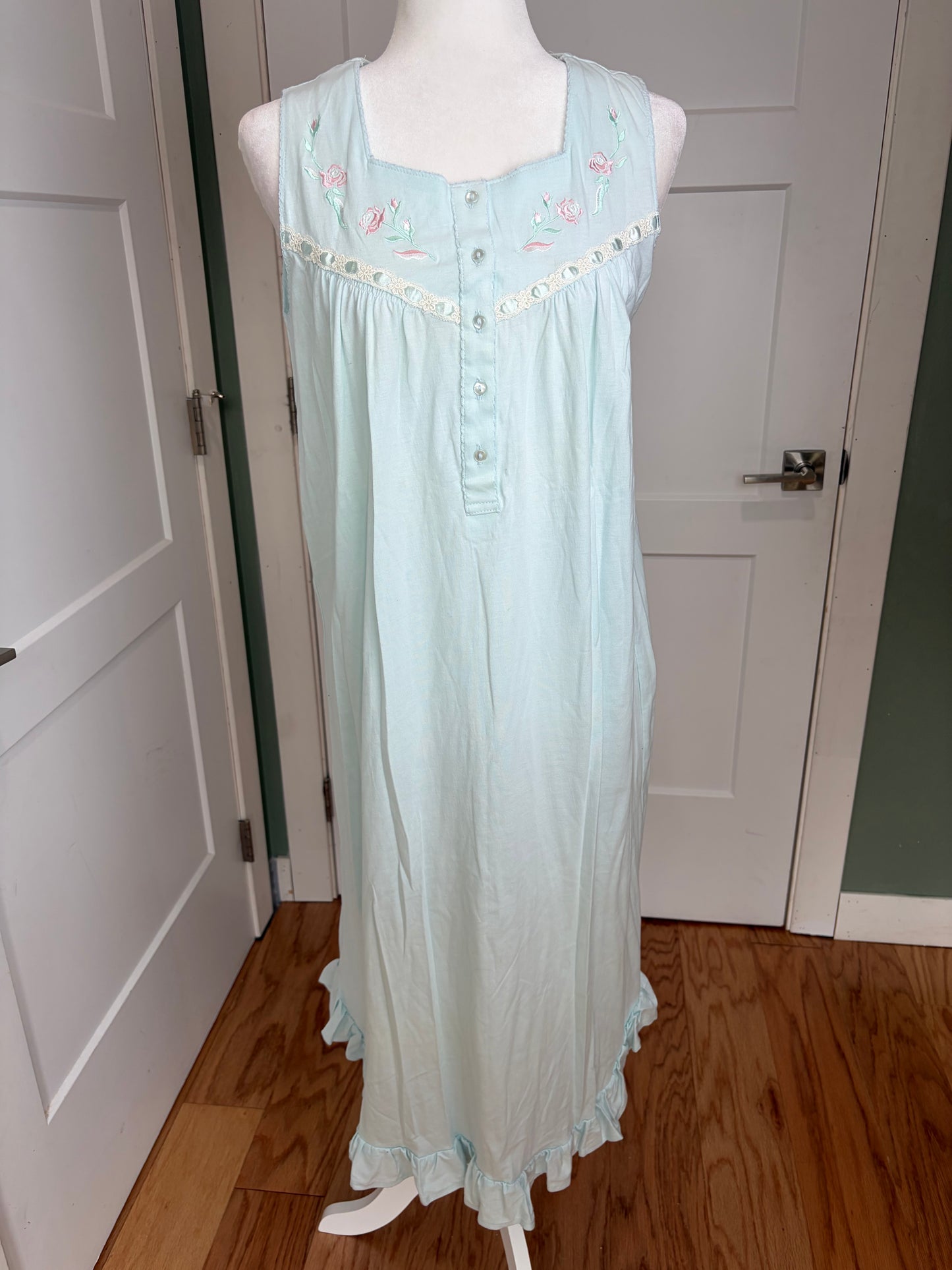 VTG Nightgown